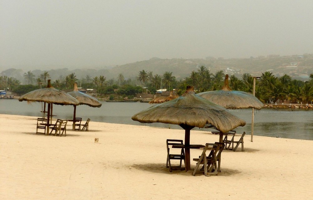 Bond Royale Hotel Attraction Pictures